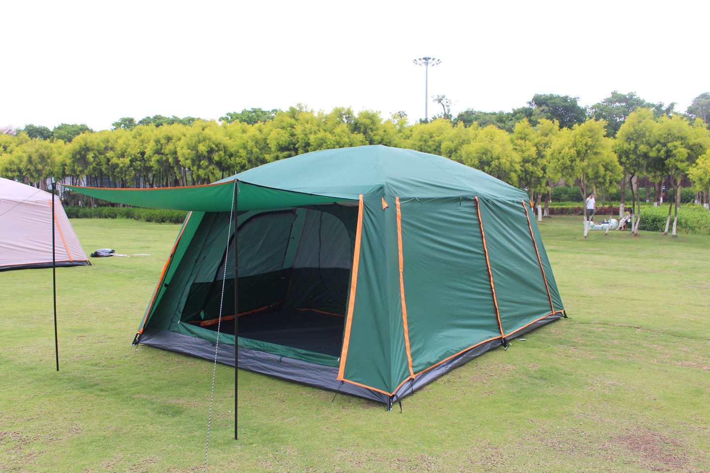 户外露营豪华充气帐篷